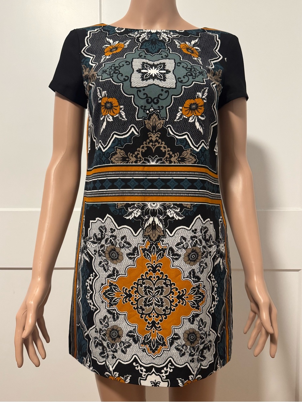 Banana Republic Factory Black Orange Boho Floral Short Sleeve Shift Dress 00P